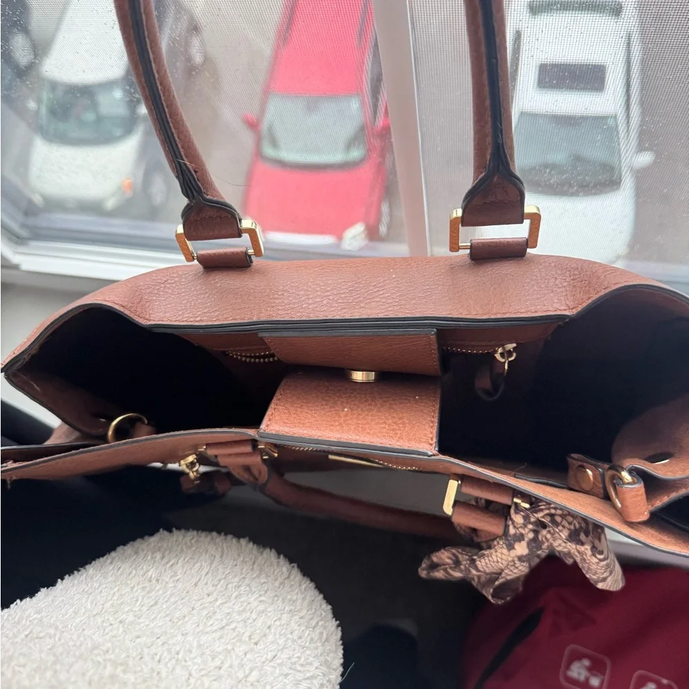 Steve Madden Brown Leather Handbag - Picture 3 of 10